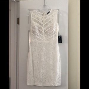 GUESS Beautiful White Lace sleeveless Sheath Dress. Size 4